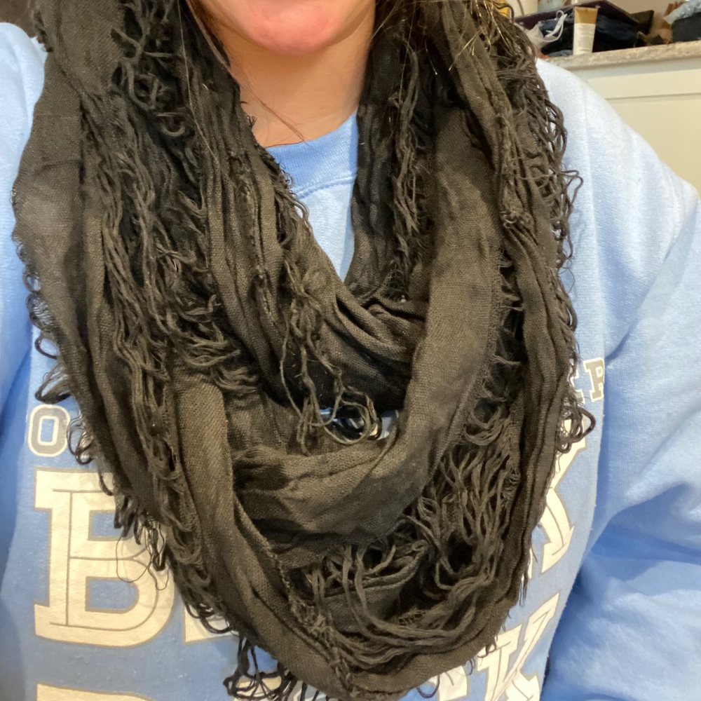 Infinity scarf